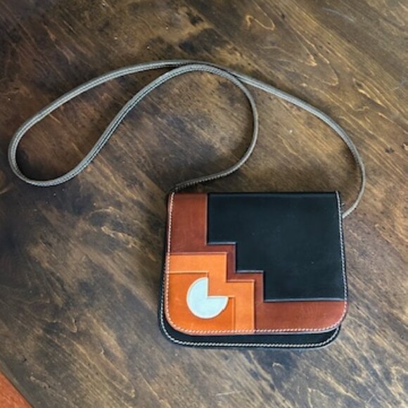 Talabar Leather Cubist Style Crossbody Bag - Picture 2 of 7